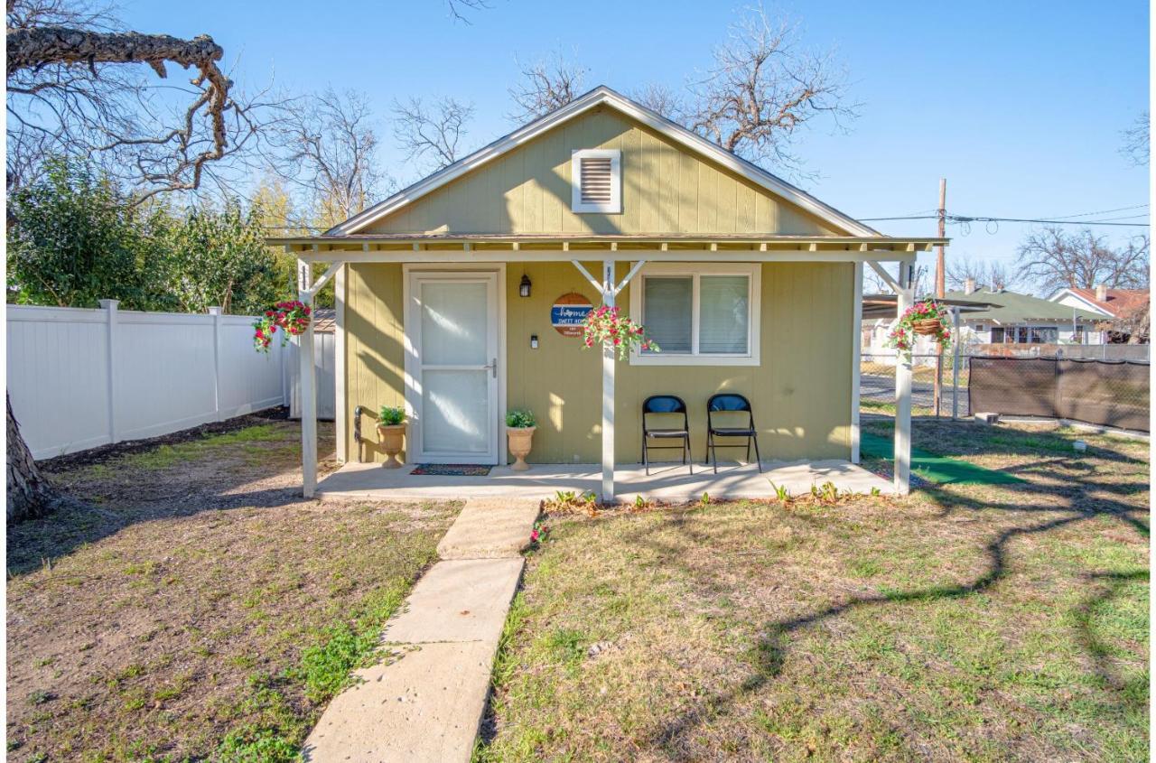 Stunning Cozy Downtown Guesthouse San Antonio Exterior photo